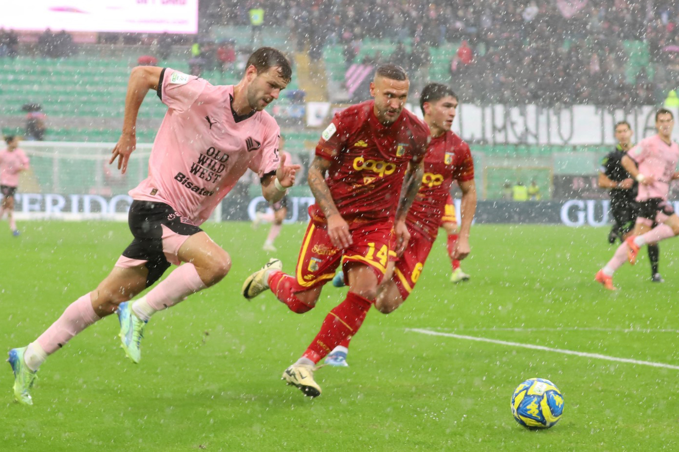 Il Catanzaro trionfa a Palermo: una vittoria che sa di riscatto